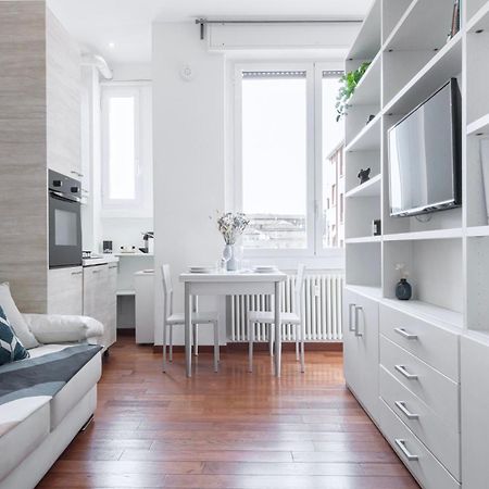 Nice And Cozy Studio In Porta Romana By Easylife Mailand Exterior foto